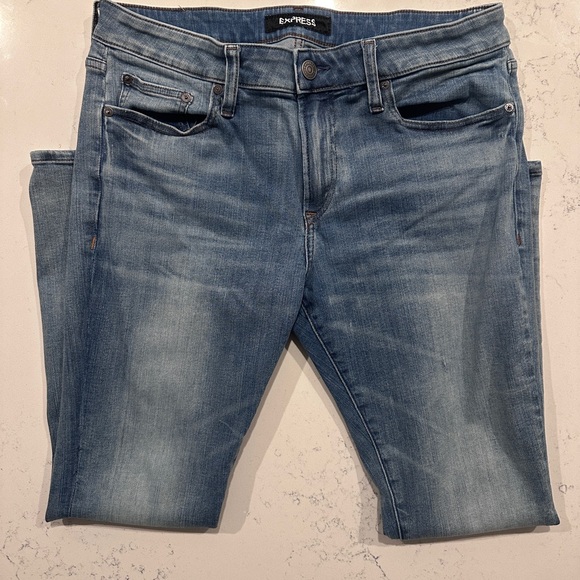 Men’s Express Medium Wash Skinny Jeans - Picture 2 of 7